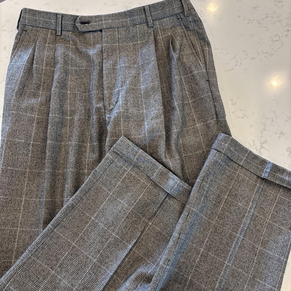 Brooks Brothers Italian Wool Pants 36x29 Black White Houndstooth Pleated Cuffed - Picture 2 of 10